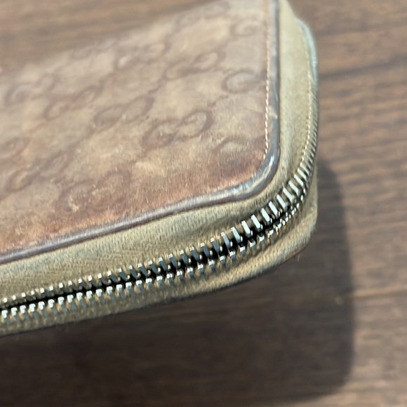 GUCCI Women’s Brown Zip Around Wallet - Picture 4 of 8